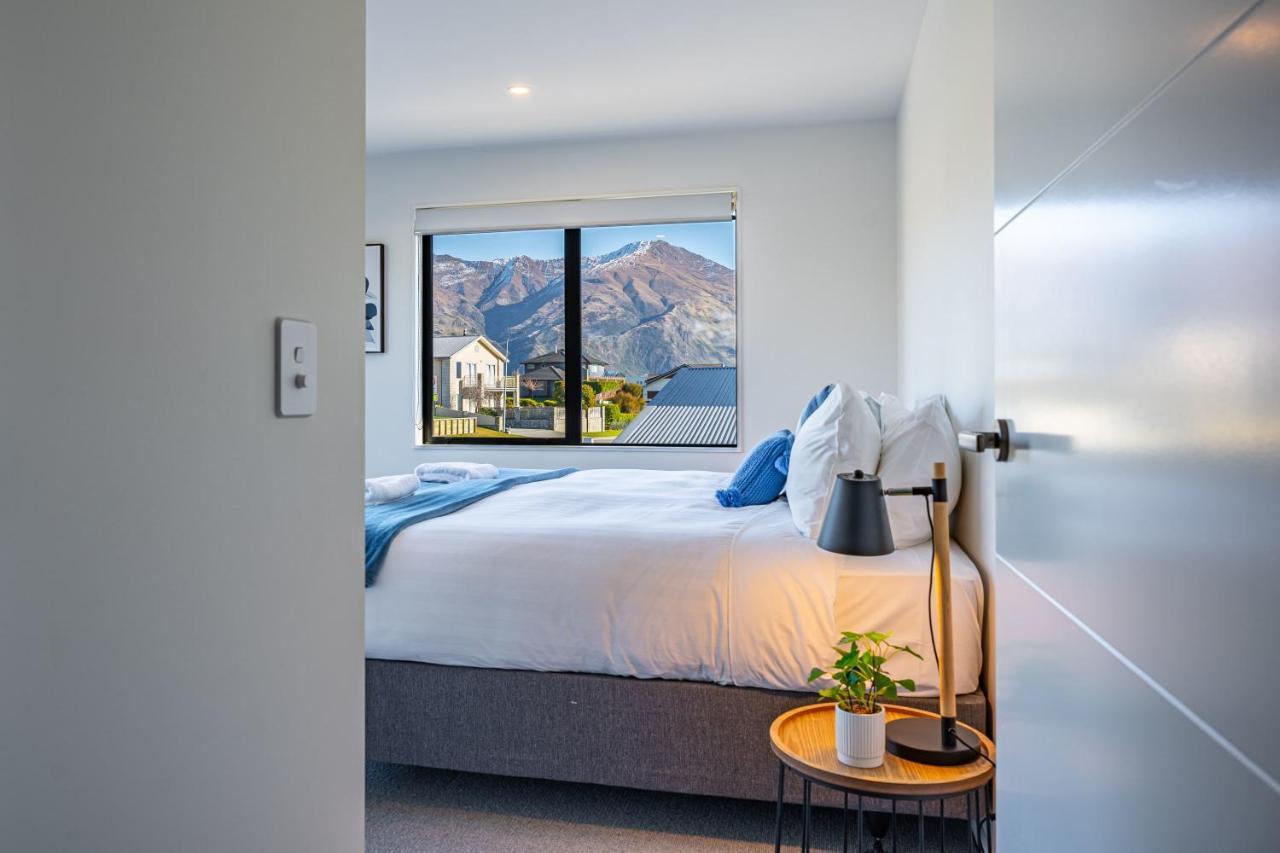 Kikorangi Mountain Vista Villa Wanaka Luaran gambar