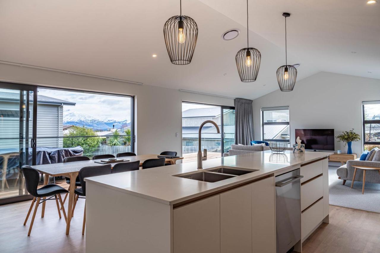 Kikorangi Mountain Vista Villa Wanaka Luaran gambar
